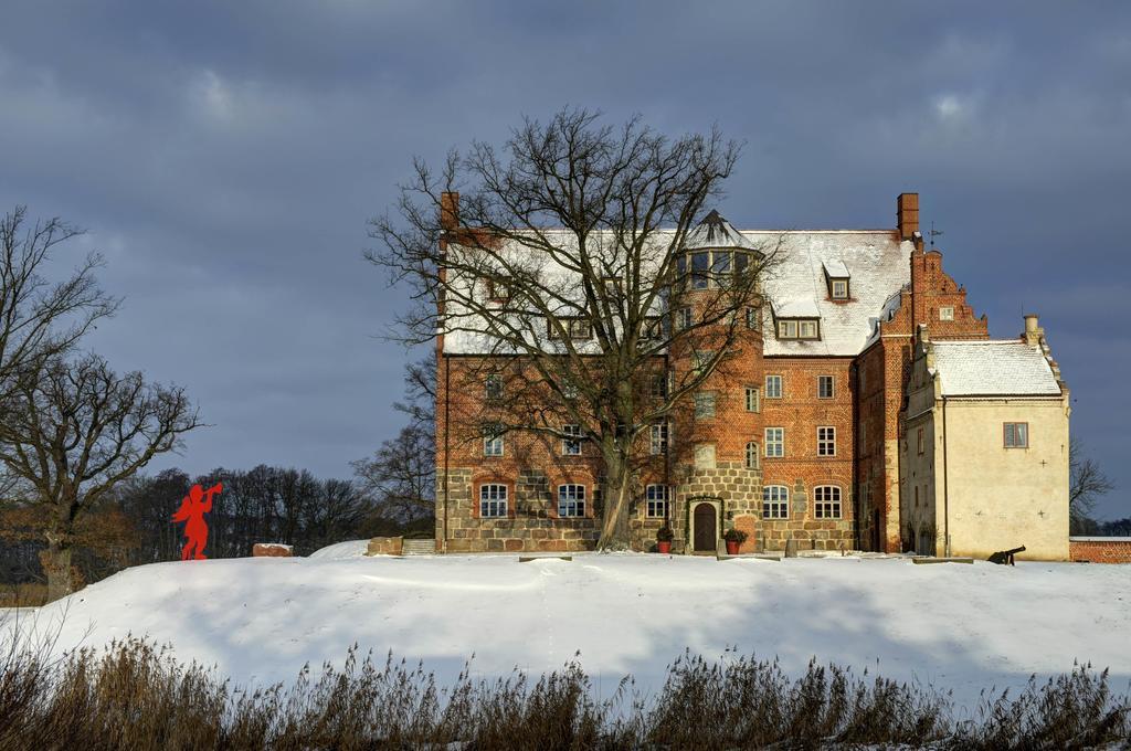 Hotel Schloss & Gut Ulrichshusen Экстерьер фото